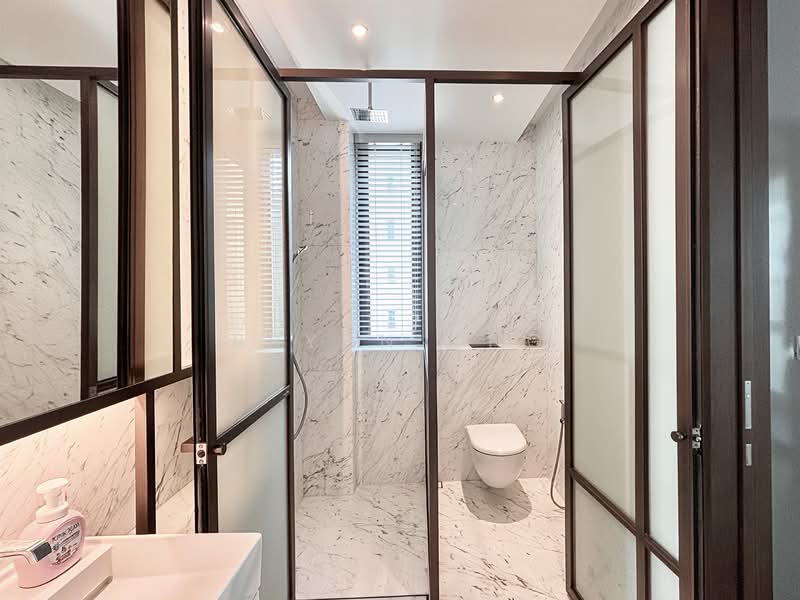 8 Hullet, 8 Hullet Road, 2 Bedrooms, 657 sqft, Apartment For Rent, by Bryan Ong, 500087900 - Bathroom - PropertyGuru.com.sg