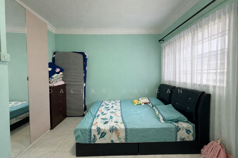 706 Hougang Avenue 2 HDB Flat For Sale at S$ 570,000 | PropertyGuru Singapore - Cosy Common Room