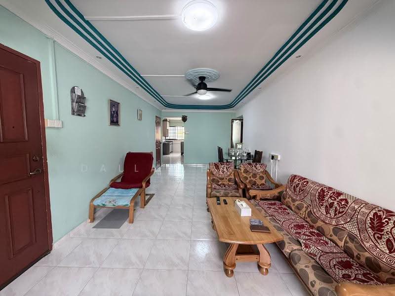 706 Hougang Avenue 2, 706 Hougang Avenue 2, Hougang / Punggol / Sengkang, 3 Bedrooms, 1,001 sqft, HDB Flat For Sale, by Dallas Hassan, 500087914 - Living Room - PropertyGuru.com.sg