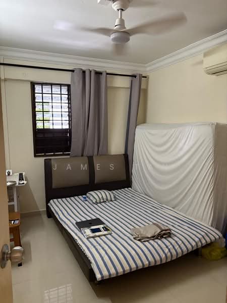 343 Clementi Avenue 5, 343 Clementi Avenue 5, 2 Bedrooms, 720 sqft, HDB Flat For Rent, by James Tan, 500087918 - Bedroom - PropertyGuru.com.sg