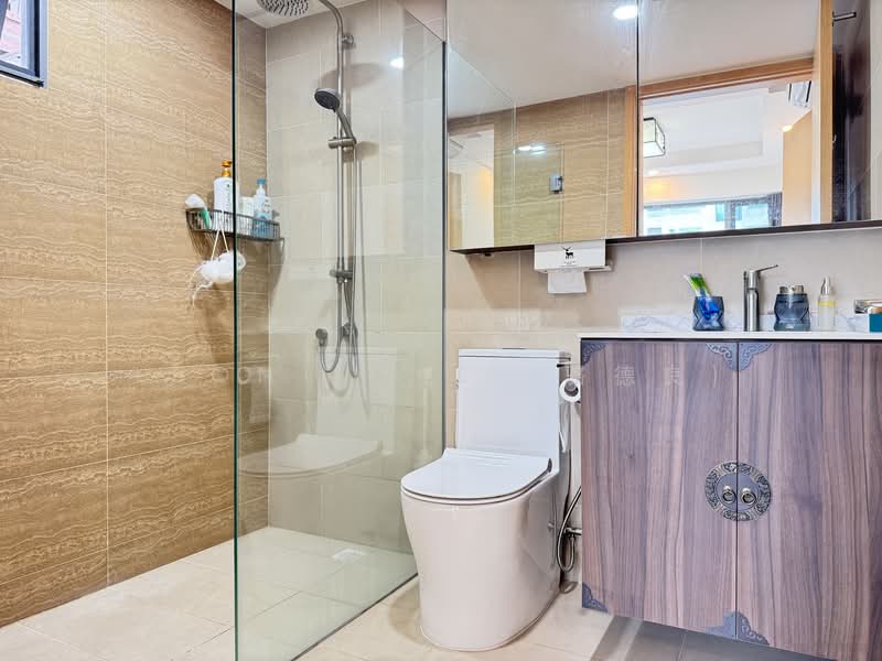 A Treasure Trove, 74 Punggol Walk, 2 Bedrooms, 915 sqft, Condominium For Rent, by Leon Loke (骆德良), 500087935 - Bathroom - PropertyGuru.com.sg