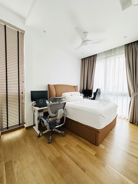 Peak Residence Condominium For Sale at S$ 3,950,000 | PropertyGuru Singapore - Bedroom