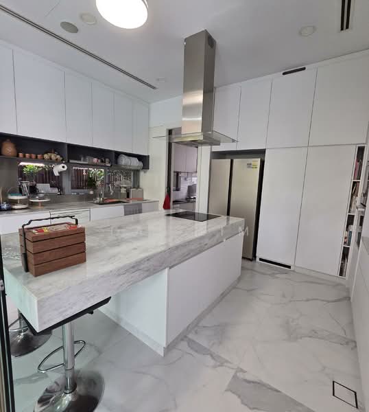 Braddell Heights Estate, Lynwood Grove, 7 Bedrooms, 11,000 sqft, Bungalow House For Sale, by Dan Lim, 500087949 - Kitchen - PropertyGuru.com.sg