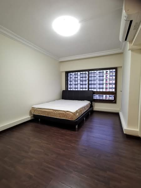633 Choa Chu Kang North 6 HDB Flat For Sale at S$ 810,000 | PropertyGuru Singapore - Bedroom