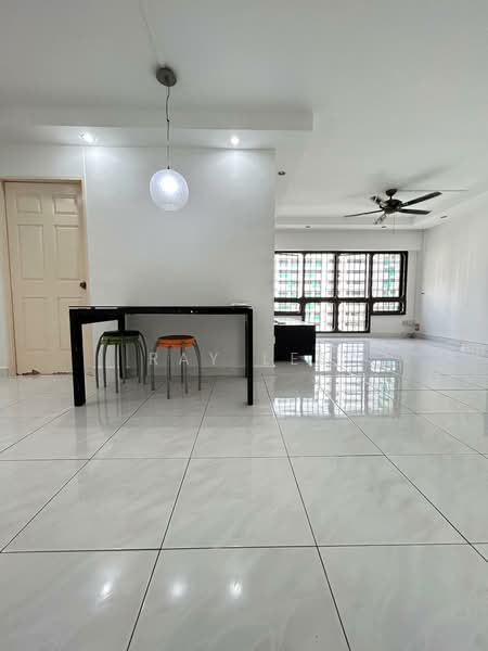 633 Choa Chu Kang North 6, 633 Choa Chu Kang North 6, 4 Bedrooms, 1,367 sqft, HDB Flat For Sale, by Ray Lee, 500087955 - Living & Dining  - PropertyGuru.com.sg