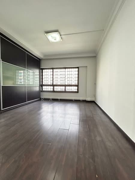 633 Choa Chu Kang North 6, 633 Choa Chu Kang North 6, 4 Bedrooms, 1,367 sqft, HDB Flat For Sale, by Ray Lee, 500087955 - Master Bedroom - PropertyGuru.com.sg
