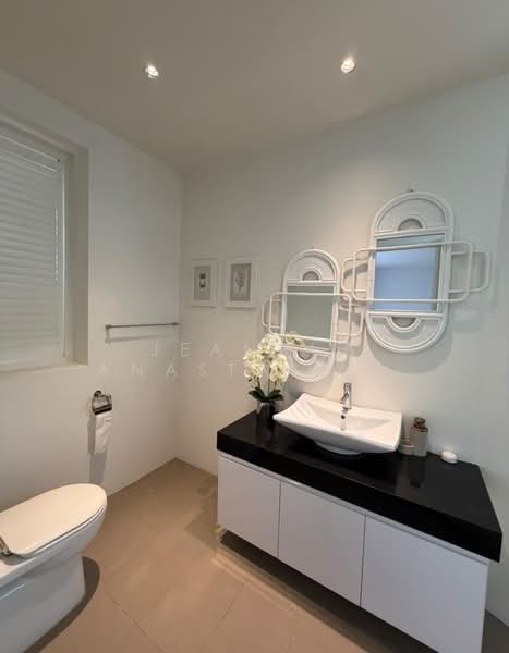 D19 Gorgeous 3 Storey Semi-D @ Kovan MRT, Highland, Flower Road Semi-Detached House For Sale at S$ 7,480,000 | PropertyGuru Singapore - Bathroom