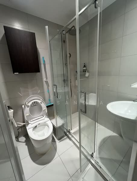 1 Canberra, 7 Canberra Drive, 1 Bedroom, 300 sqft, Executive Condominium For Rent, by Julie Cassandra, 500087957 - Bathroom - PropertyGuru.com.sg