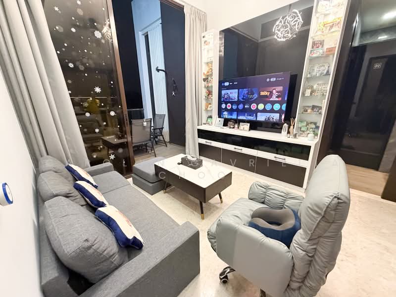 The Siena Apartment For Sale at S$ 2,200,000 | PropertyGuru Singapore - Living Room