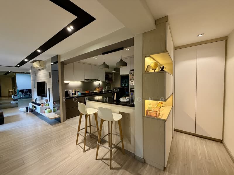 138 Pasir Ris Street 11 HDB Flat For Sale at S$ 698,000 | PropertyGuru Singapore - Kitchen