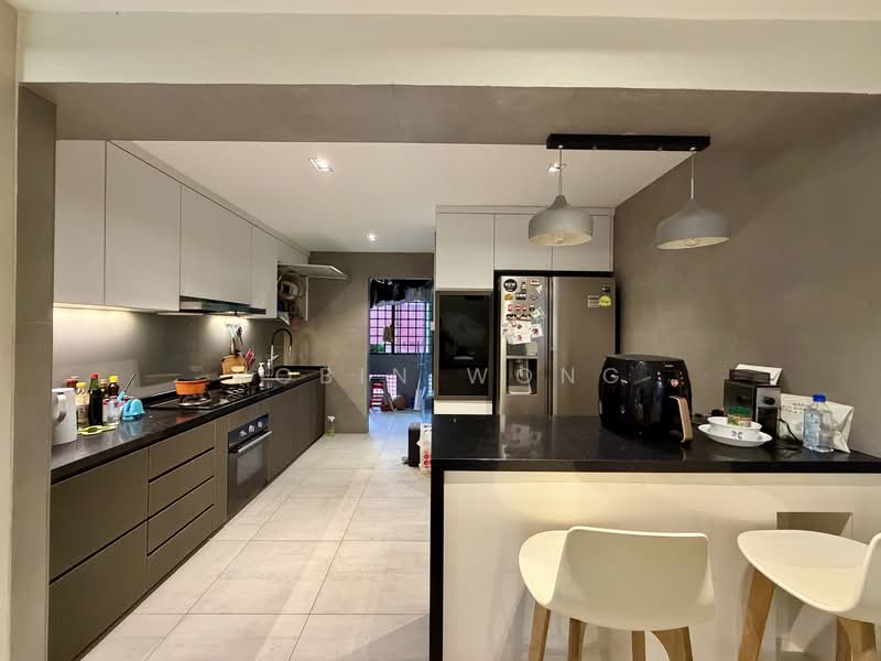 138 Pasir Ris Street 11 HDB Flat For Sale at S$ 698,000 | PropertyGuru Singapore - Kitchen