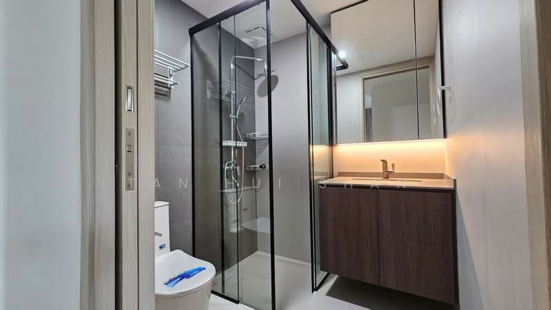 One Oxley Rise, 1 Oxley Rise, 3 Bedrooms, 1,109 sqft, Apartment For Rent, by Tan Hui Shan, 500087968 - Bathroom - PropertyGuru.com.sg