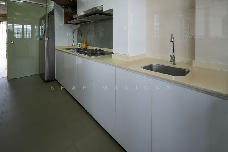 634 Woodlands Ring Road HDB Flat For Sale at S$ 620,000 | PropertyGuru Singapore - Kitchen