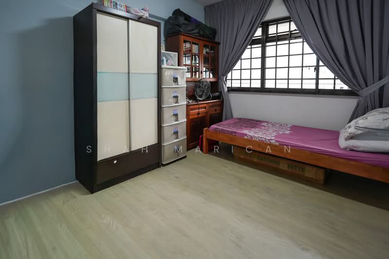 634 Woodlands Ring Road HDB Flat For Sale at S$ 620,000 | PropertyGuru Singapore - Bedroom