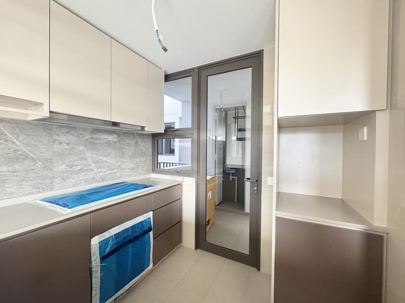 The Botany at Dairy Farm, 9 Dairy Farm Walk, 4 Bedrooms, 1,518 sqft, Condominium For Rent, by Evelyn Elisha Tan 陈秀芬, 500087993 - Functional Kitchen w Utilities Yard - PropertyGuru.com.sg