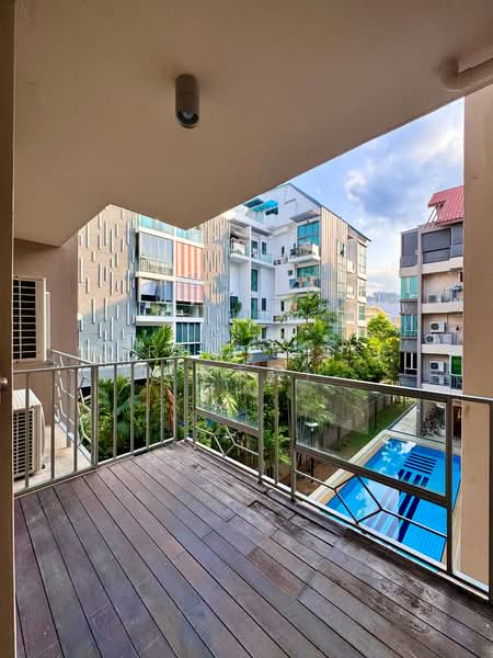 Ceylon Crest Condominium For Sale at S$ 2,500,000 | PropertyGuru Singapore - Balcony