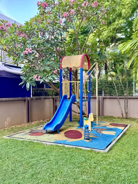 Ceylon Crest Condominium For Sale at S$ 2,500,000 | PropertyGuru Singapore - Playground
