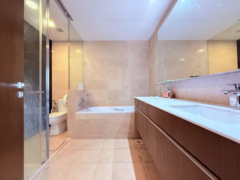 eCO Corner Terrace For Sale at S$ 4,990,000 | PropertyGuru Singapore - Master Bathroom