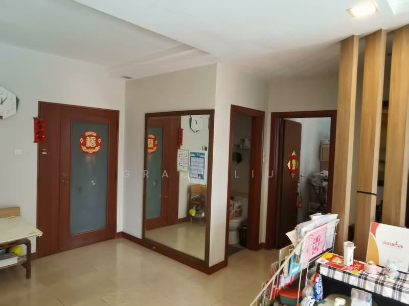 The Mayfair, 1 Jurong East Street 32, 4 Bedrooms, 1,388 sqft, Condominium For Rent, by Grace Liu, 500088009 - Entrance - PropertyGuru.com.sg