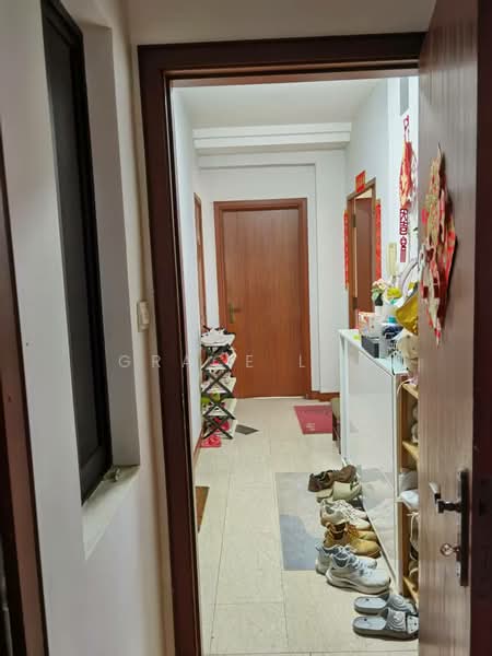 The Mayfair, 1 Jurong East Street 32, 4 Bedrooms, 1,388 sqft, Condominium For Rent, by Grace Liu, 500088009 - Entrance - PropertyGuru.com.sg