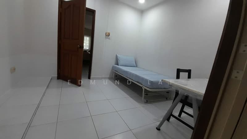 24 Lorong 1 Realty Park, Lorong 1 Realty Park, Room Rental, 150 sqft, Terraced House For Rent, by Edmund Lai, 500088010 - Bedroom - PropertyGuru.com.sg