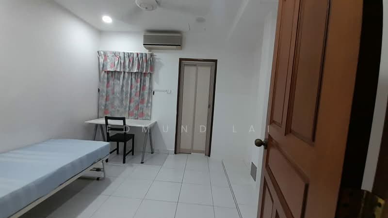 24 Lorong 1 Realty Park, Lorong 1 Realty Park, Room Rental, 150 sqft, Terraced House For Rent, by Edmund Lai, 500088010 - Bedroom - PropertyGuru.com.sg