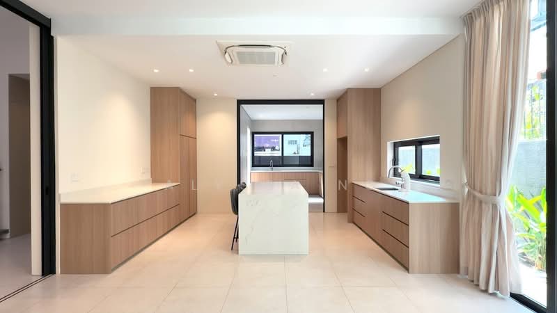 Rebuilt 3+Attic Semi-D @ Lorong Tanggam, , 7 Bedrooms, 7,200 sqft, Semi-Detached House For Sale, by Alyssa Ng, 500088025 - Dry Kitchen - PropertyGuru.com.sg