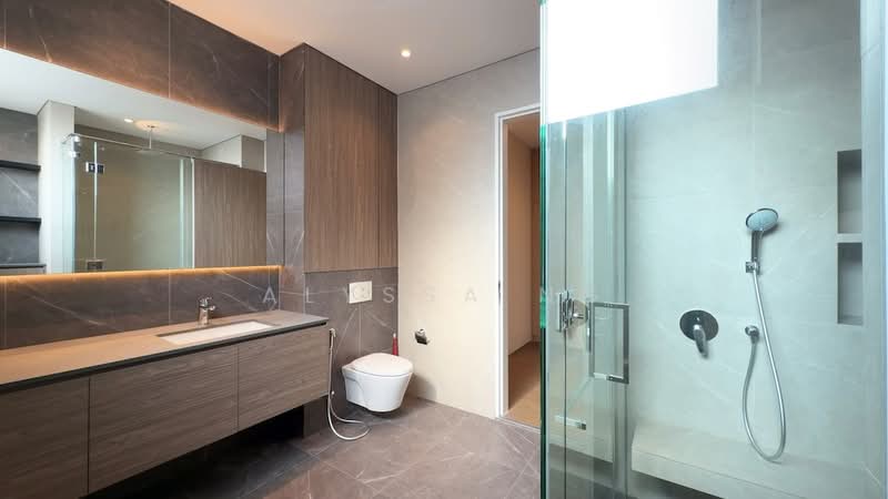 Rebuilt 3+Attic Semi-D @ Lorong Tanggam, , 7 Bedrooms, 7,200 sqft, Semi-Detached House For Sale, by Alyssa Ng, 500088025 - Junior Master Bath 1 - PropertyGuru.com.sg