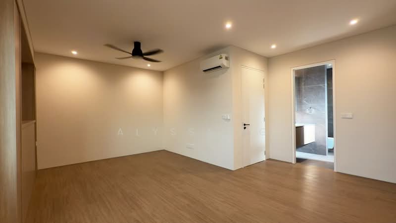 Rebuilt 3+Attic Semi-D @ Lorong Tanggam, , 7 Bedrooms, 7,200 sqft, Semi-Detached House For Sale, by Alyssa Ng, 500088025 - Junior Master 3 - PropertyGuru.com.sg