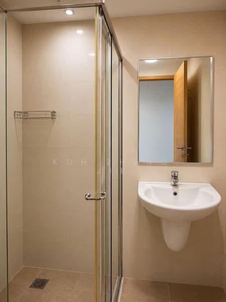 The Sunny Legend, 85 Lorong H Telok Kurau, East Coast / Marine Parade, 3 Bedrooms, 840 sqft, Apartment For Sale, by Koh Zheng Jie, 500088039 - Common Bathroom - PropertyGuru.com.sg