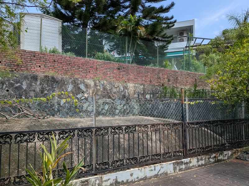 Semi-D Off Sennett Road Semi-Detached House For Sale at S$ 7,000,000 | PropertyGuru Singapore