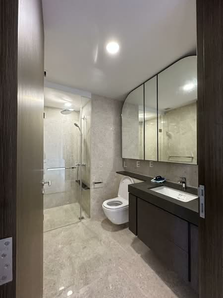 Avenue South Residence, 1 Silat Avenue, 2 Bedrooms, 657 sqft, Condominium For Sale, by Iris Lee, 500088050 - Bathroom - PropertyGuru.com.sg