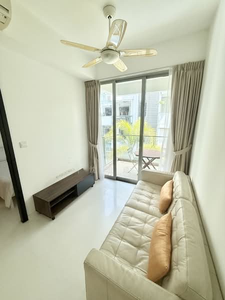 Loft @ Stevens, 68 Stevens Road, 1 Bedroom, 409 sqft, Condominium For Rent, by Zan Sim (沈瓒延), 500088051 - Living Room - PropertyGuru.com.sg