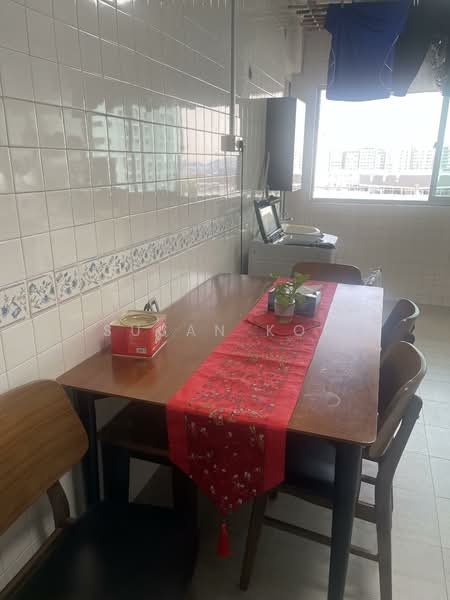 524 Jurong West Street 52, 524 Jurong West Street 52, Room Rental, 100 sqft, HDB Flat For Rent, by Susan Koh, 500088059 - Dining Room - PropertyGuru.com.sg