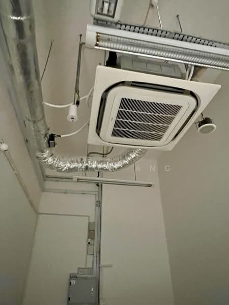 Oxley Tower, 138 Robinson Road, 161 sqft, Other Retail For Rent, by Simon Ang, 500088060 - Interior - CommercialGuru.com.sg