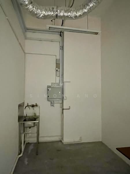 Oxley Tower, 138 Robinson Road, 161 sqft, Other Retail For Rent, by Simon Ang, 500088060 - Interior - CommercialGuru.com.sg