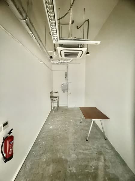 Oxley Tower, 138 Robinson Road, 161 sqft, Other Retail For Rent, by Simon Ang, 500088060 - Interior - CommercialGuru.com.sg