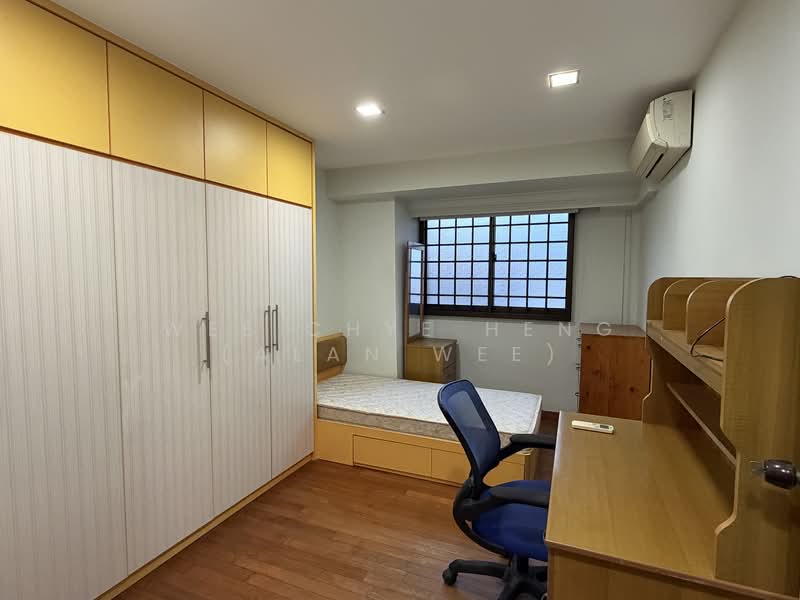 289C Bukit Batok Street 25, 289C Bukit Batok Street 25, 4 Bedrooms, 1,775 sqft, HDB Flat For Rent, by Wee Chye Heng (Alan Wee), 500088069 - Bedroom - PropertyGuru.com.sg