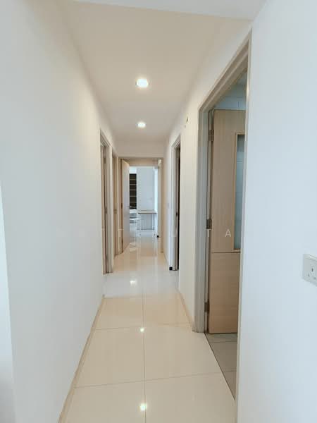 139A Lorong 1A Toa Payoh, 139A Lorong 1A Toa Payoh, 3 Bedrooms, 979 sqft, HDB Flat For Rent, by Matt Xu Tao, 500088071 - Corridor - PropertyGuru.com.sg