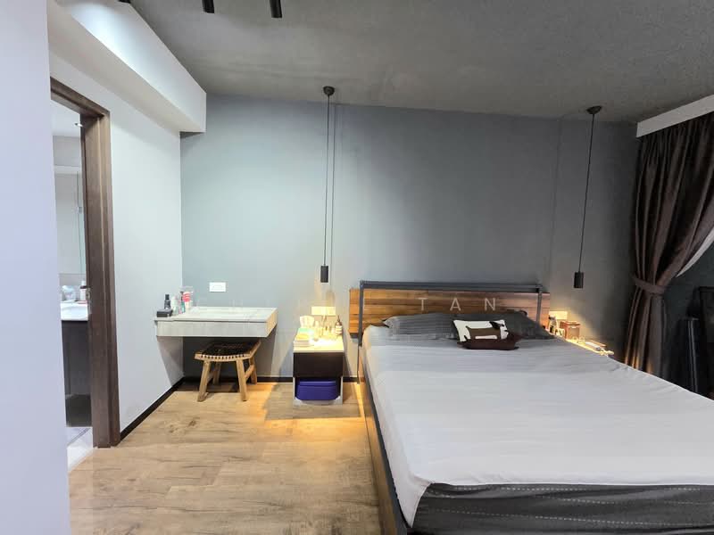 iNz Residence Condominium For Sale at S$ 1,850,000 | PropertyGuru Singapore - Bedroom