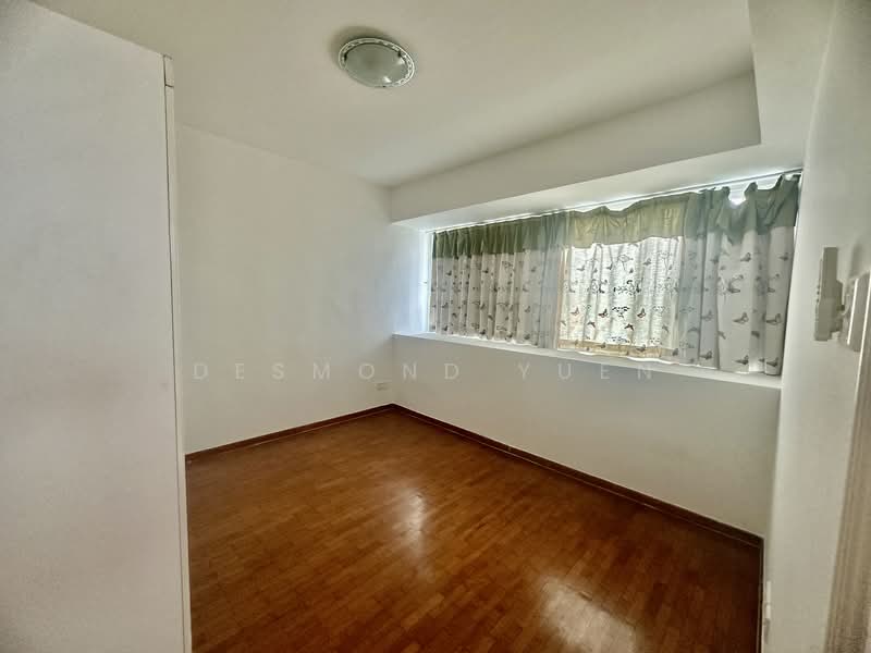 Golden Heights Apartment For Sale at S$ 2,150,000 | PropertyGuru Singapore - Bedroom 