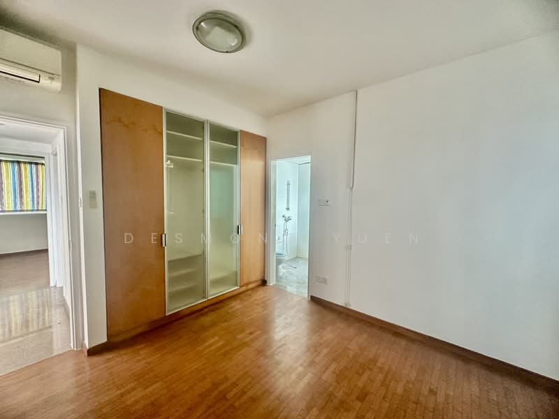 Golden Heights Apartment For Sale at S$ 2,150,000 | PropertyGuru Singapore - Bedroom