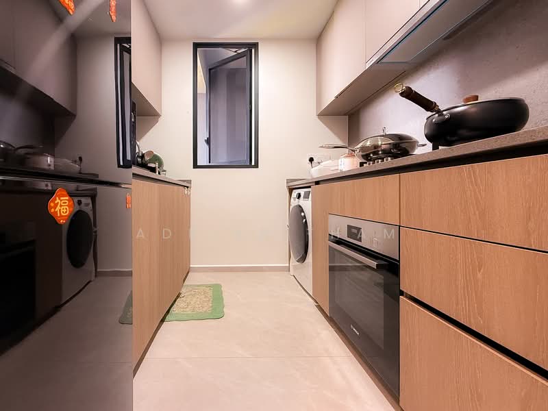 KI Residences At Brookvale Condominium For Sale at S$ 2,380,000 | PropertyGuru Singapore - Kitchen