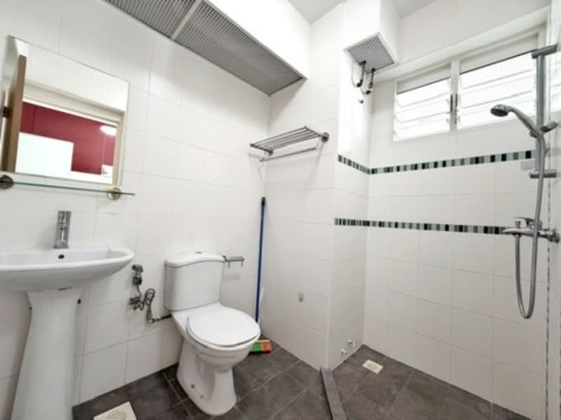 411B Fernvale Road HDB Flat For Sale at S$ 698,000 | PropertyGuru Singapore - Bathroom