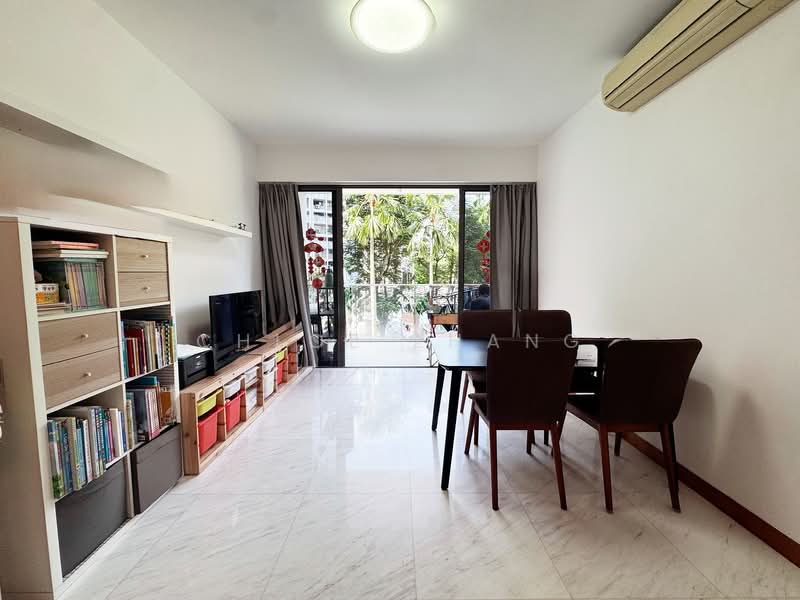 Waterfront Isle Condominium For Sale at S$ 1,550,000 | PropertyGuru Singapore - Living Room