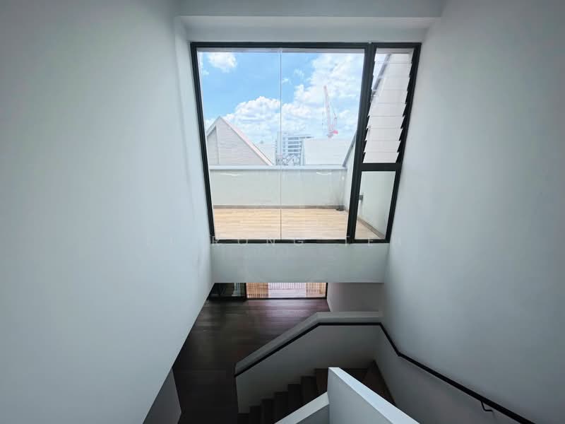 10 Evelyn Condominium For Sale at S$ 3,249,000 | PropertyGuru Singapore