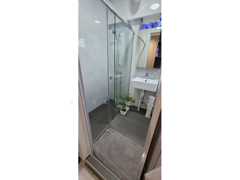 140 Petir Road HDB Flat For Sale at S$ 699,999 | PropertyGuru Singapore - Bathroom