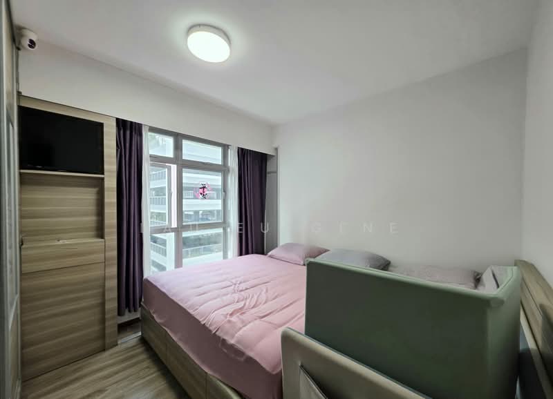 475A Upper Serangoon Crescent HDB Flat For Sale at S$ 758,000 | PropertyGuru Singapore - Bedroom