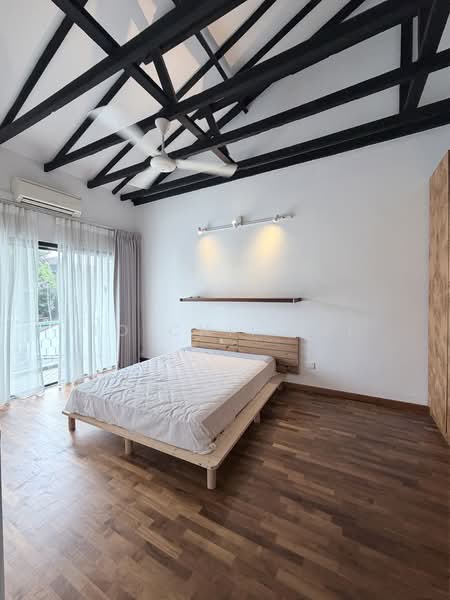 Hillview Estate, Jalan Gumilang, 4 Bedrooms, 2,400 sqft, Terraced House For Rent, by Ho Chii Fei, 500088136 - Bedroom - PropertyGuru.com.sg