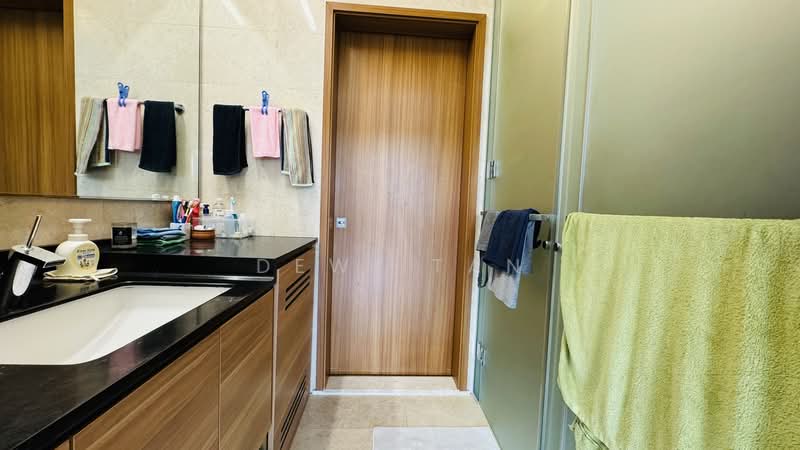 Watertown, 71 Punggol Central, 2 Bedrooms, 581 sqft, Condominium For Rent, by Dewi Tan, 500088139 - Bathroom - PropertyGuru.com.sg